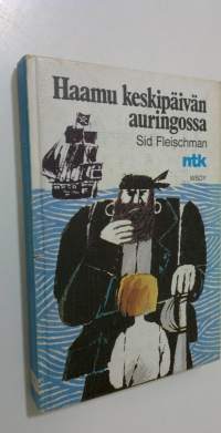 Haamu keskipäivän auringossa