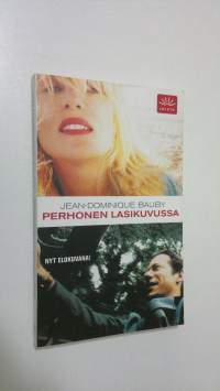 Perhonen lasikuvussa