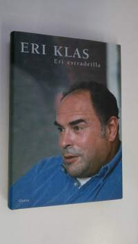 Eri estradeilla (signeerattu)