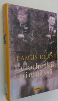 Lukuhetkiä pimeässä