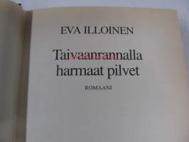 Taivaanrannalla harmaat pilvet