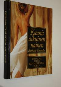 Kaunis aikuinen nainen