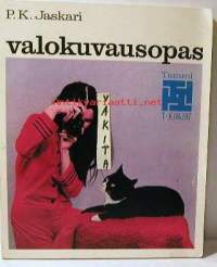 ValokuvausopasT-kirja