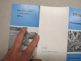 IBM tie menestykseen - DP Customer Engineer -rekrytointiesite 1960-luvulta, johon kirjattu &quot;kuvitteellinen&quot; ura