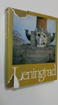 Leningrad : taiteellisia muistomerkkejä