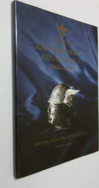 Turun kauppakorkeakouluseura 1969-1989 : kauppa, kaupunki, korkeakoulu : puheenvuoroja