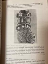Arkhimedes 3/90 Korteksista vorteksiinOlli Lounasmaa 60 vuotta+ Arkhimedes numerot4/901/911/93