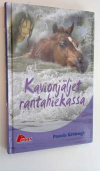 Kavionjäljet rantahiekassa