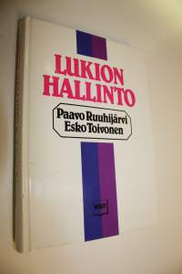 Lukion hallinto