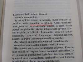 Pukeehan kunnia luutnanttiakin. Historiallinen jutelma