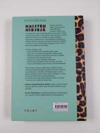 Naisten niksejä läheltä ja kaukaa