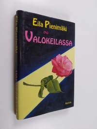 Valokeilassa