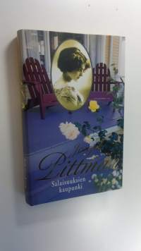 Salaisuuksien kaupunki (ERINOMAINEN)