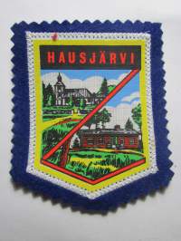 Hausjärvi -kangasmerkki / matkailumerkki / hihamerkki / badge -pohjaväri sininen