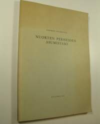 Nuorten perheiden asumistaso = The level of housing of young families in Finland