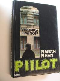 Pimeän pihan piilot