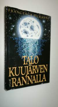 Talo Kuujärven rannalla