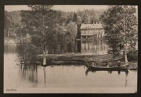 Joutsa, vanha oluttehdas taustalla 1900-luvun alkupuolella - Valokuva