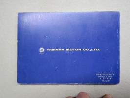 Yamaha 9.5/12, 15 (K), 20 (E), 25 (E), 28 (E) outboard motor -owner´s manual / manuel d´utilization / Betriebsanleitung