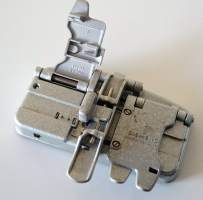 Kinofilmin 16 / 24 mm leikkauslaite valettua alumiinia 12x15x5 cm