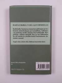 Hän auttaa tiellä