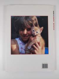 The Pictorial Guide to Cat Care