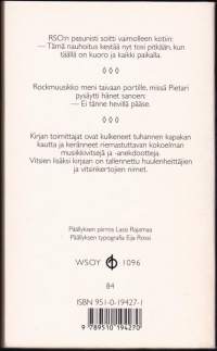 Suu messingillä - Musiikkivitsejä, 2000. 2.p. Riemastuttava kokoelma musiikkivitsejä ja -anekdootteja. Vitsinkertojien nimet esillä.