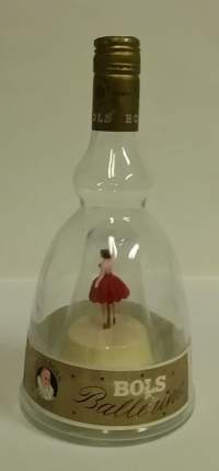Bols Ballerina Bottle  Creme de Bananes.  29%, 50 cl. (Likööripullo, keräily)