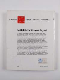 Leikki-ikäinen lapsi