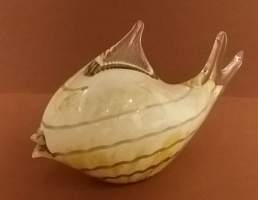 Lasi-Kostamon keskikokoinen lintu. (Designlasi, taidelasi, keräilyesine, sisustuselementti)