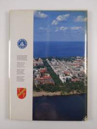 Tampere, Finland : teollisuuskaupunki, kulttuurikaupunki, matkailukaupunki, kongressikaupunki