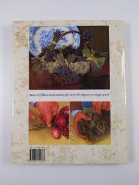 The dried flower arranger