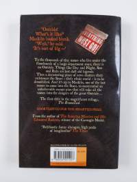 Truckers : the first book of the nomes