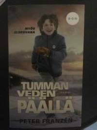 Tumman veden päällä