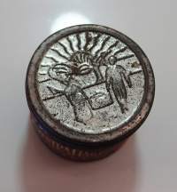 SOK Kengänkiilloke  - tyhjä tuotepakkaus lasia  5x5 cm kansi metallia