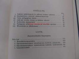 Työkoulun käsite