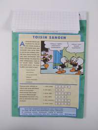 Aku Ankka lokakuu 2004 : kuukauden sarjisekstra