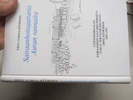 Sairaanhoitajattaria Auran rannalta - Lääninsairaalan sairaanhoitajakursseista Turun terveydenhuolto-oppilaitokseksi 1893-1993