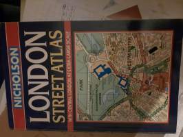 Nicholson London Street Atlas 1994 with central London at extra large scale