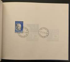 Postimerkkikansio - Näyttely- erikoismerkkejä leimoineen 1970-luvulta - Yhteensä n. 65 merkkiä