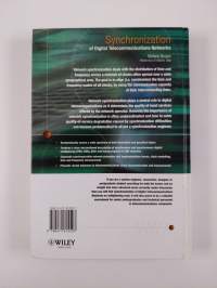 Synchronization of digital telecommunications networks