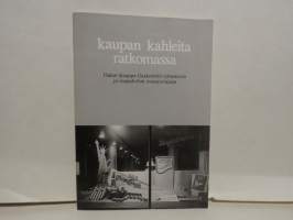 Kaupan kahleita ratkomassa - Oulun Kauppa Osakeyhtiö ryhmätyön ja itsepalvelun uranuurtajana