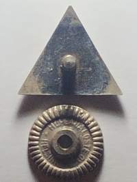 Suomi rintaneula, pinssi.