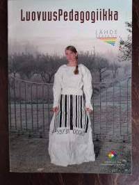 Luovuuspedagogiikka (mm. Kari Uusikylä: Mitä luovuuspeadgogiikka on)