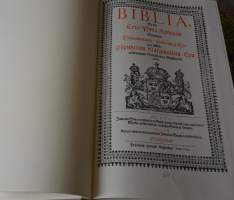 BIBLIA TÄYSIKOKOINEN NÄKÖISPAINOS 1642 BIBLIASTA
