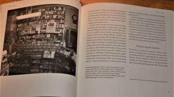Tiedon taitajat : Suomen tietokirjailijat ry:n historia