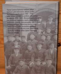 Tulevaisuutta rakentamassa  Turun Lyseo 1903 - 2003