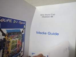 FIFA World Cup France 1998 Media Guide -tiedotusvälineiden edustajille tarkoitettu mediaopas, ei jaettu tavallisille turisteille
