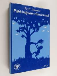 Pähkinäpuun siimeksessä : novelleja