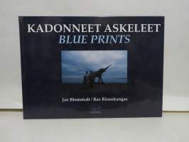Kadonneet askeleet - Blue Prints